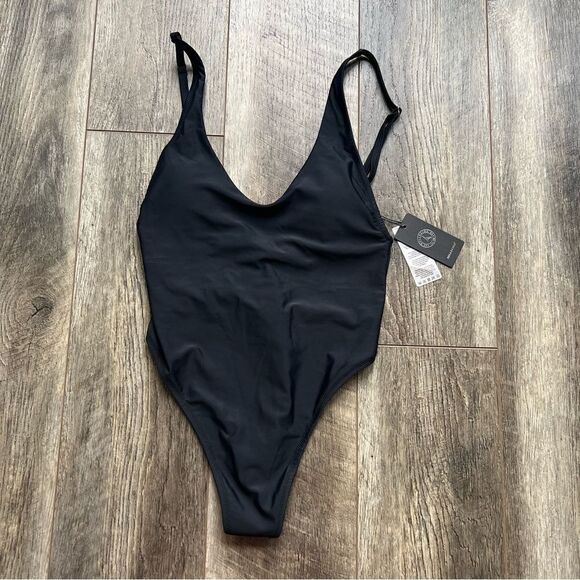 Relleciga 90s Trend One Piece Thong Swimsuit High Cut Low Back NWT MSRP$119 M - Picture 5 of 11